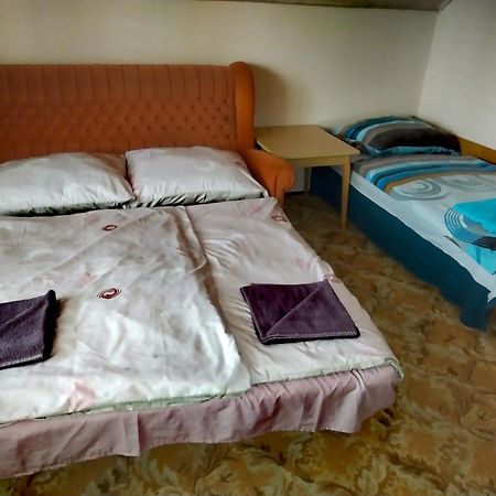 Vadkacsa Apartmanhaz Medencevel Zamárdi Εξωτερικό φωτογραφία